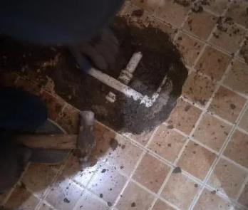灵丘卫生间漏水维修公司为您分享下卫生间渗水如何处理及注意事项